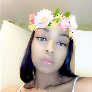 Meet your Posher, Dominique